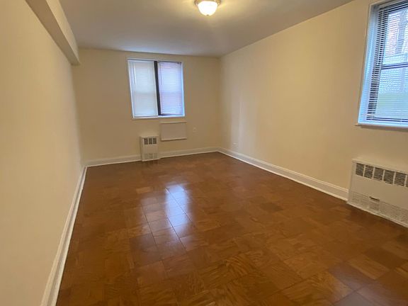 4th image of 14420 41st Ave #1
