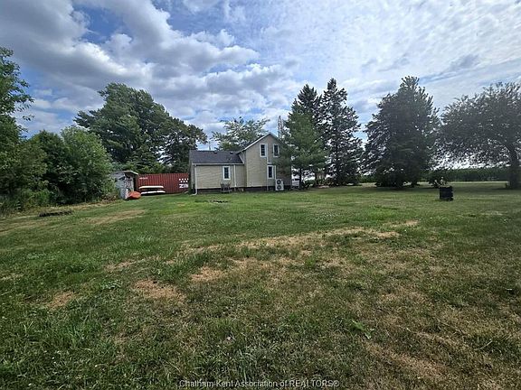 3rd image of 22491 Cooper Rd