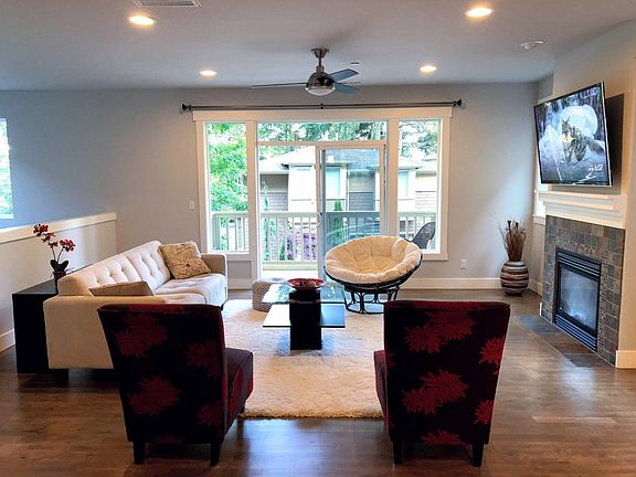 Great room with french sliding door to deck