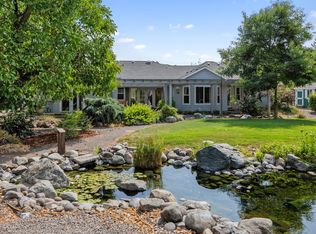 124 Walnut Pl, Phoenix, OR 97535