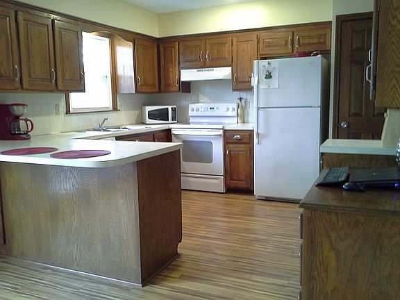 3rd image of 12308 S Twilight Ln