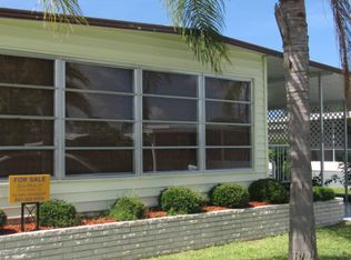 68 6th St W, Nokomis, FL 34275