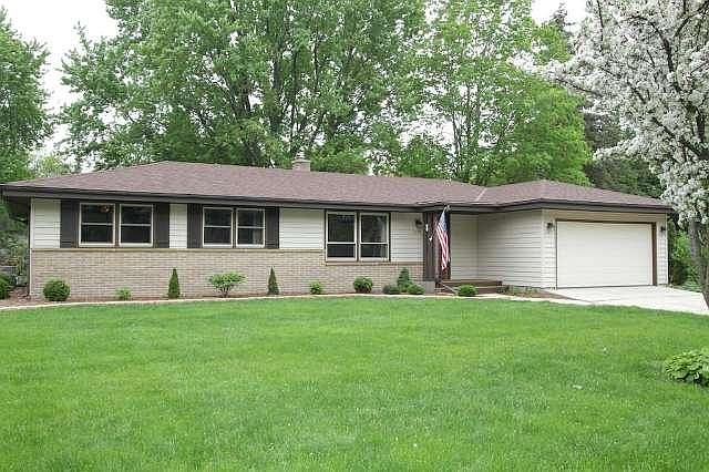 1st image of 2135 W Brantwood Ave