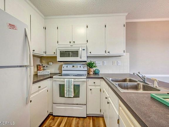 5th image of 2375 Vineyard Dr #H21