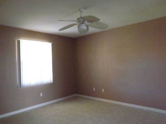 5th image of 40 Westglen Ln