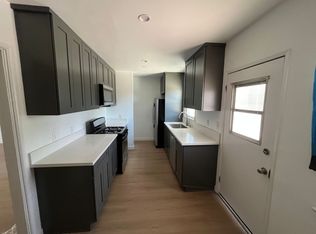 10716-10720 Oxnard St, North Hollywood, CA 91606