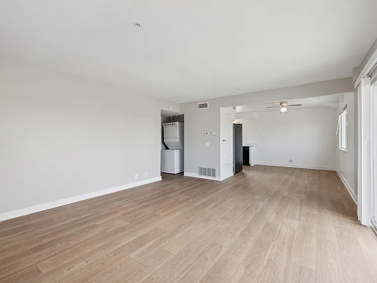 Ocean Villas Apartments — Photo 36