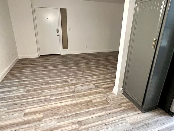 2nd image of 27935 Sarabande Ln Unit 203