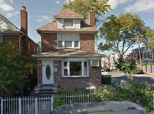 20119 36th Ave, Flushing, NY 11361