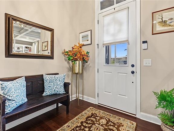 5th image of 286 Trecastle Sq #286