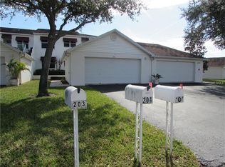 1420 Waterview Dr W #204, Largo, FL 33771