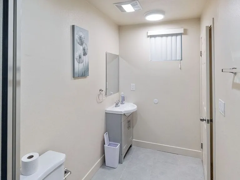 4828 McKinley Ave — Photo 18