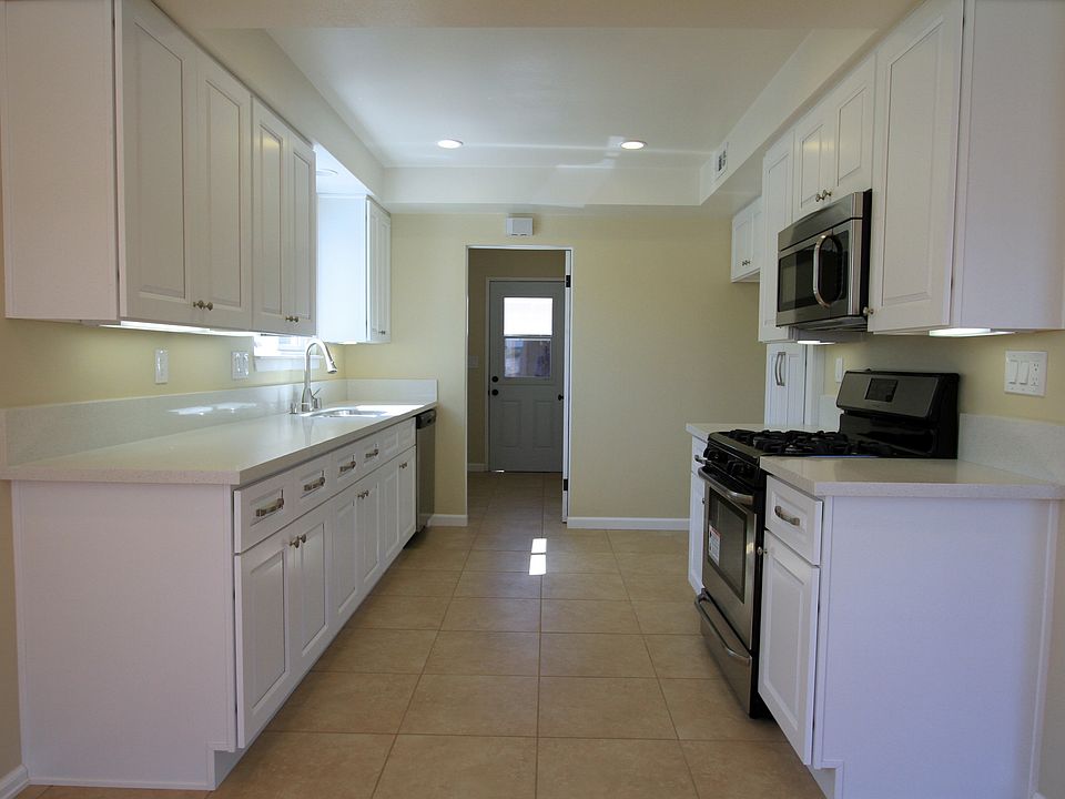 1st image of 1867 W 182nd St