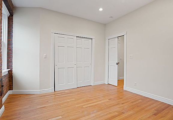 4th image of 103 Charles St APT 2FE