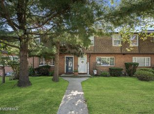 550 Labanna Ct, Brick, NJ 08724