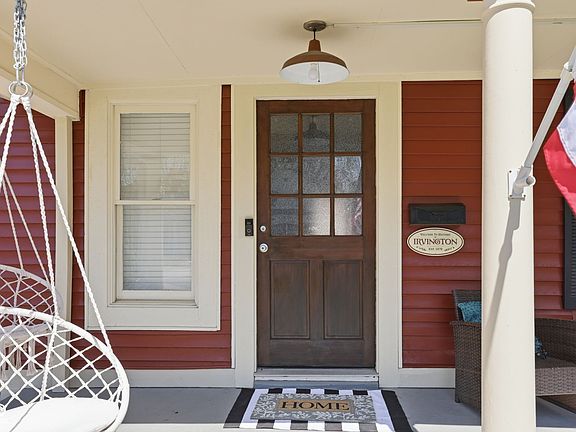 4th image of 5858 Dewey Ave