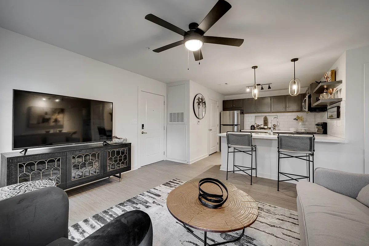 Building Photo - Brentwood Apartments