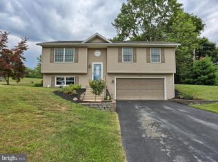 6516 Blue Ridge Ave, Harrisburg, PA 17112