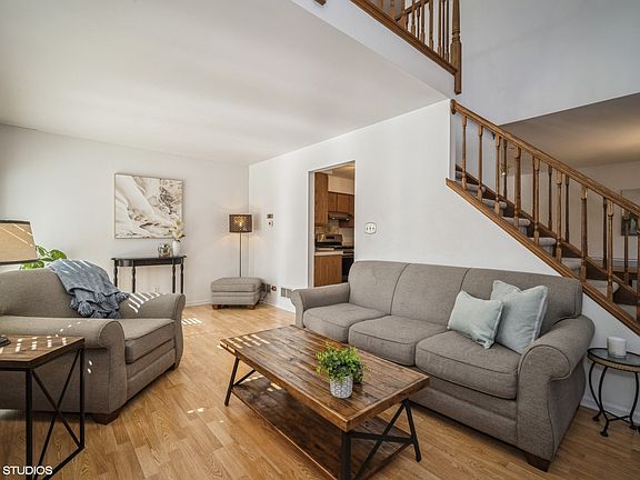 3rd image of 44 S Stonington Dr #0