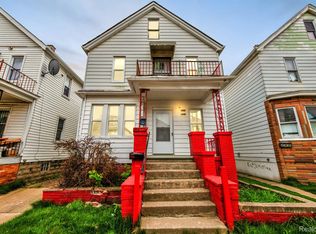3914 Oliver St, Hamtramck, MI 48211