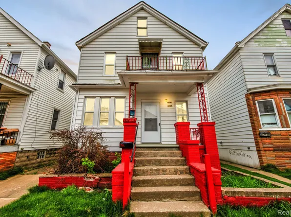 3914 Oliver St, Hamtramck, MI 48211