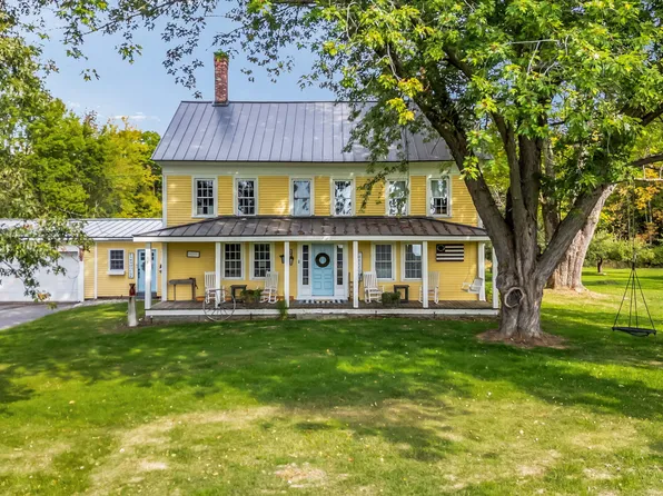 156 Old Bangor Road, Newport, ME 04953