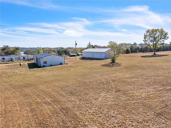 2nd image of 17831 Private Road 2261