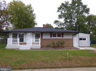 8 Lamont Rd, Burlington, NJ 08016