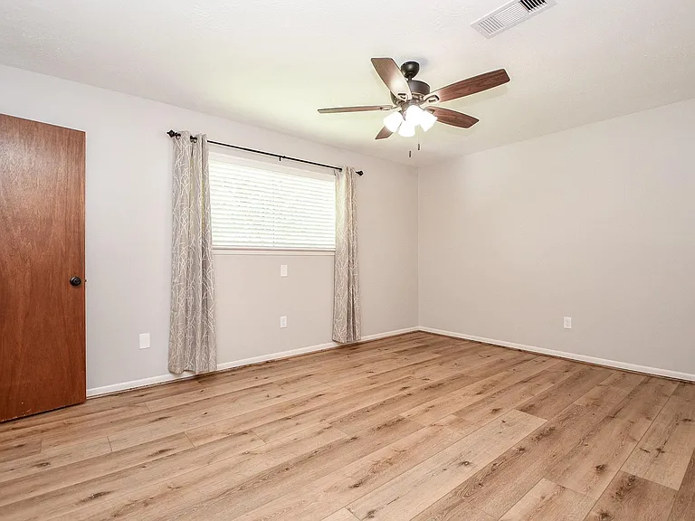 2303 Willow Blvd — Photo 20