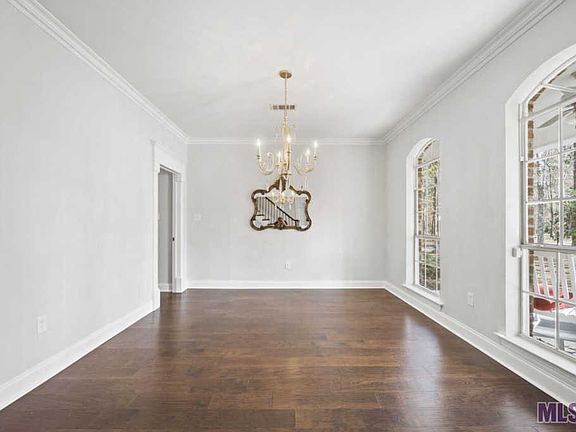 5th image of 8595 Wildwood Dr