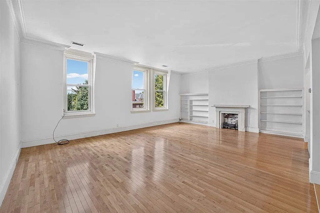 4 bed, 1885 sqft, $7,900 — Photo 3