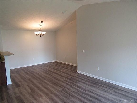5th image of 3129 Crestmont Ln APT 206