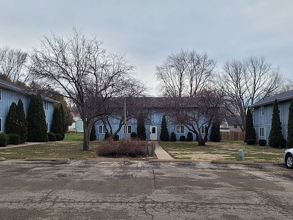 5th image of 202 Barbara St #6