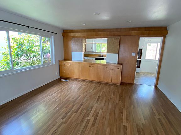 2nd image of 734 Balra Dr