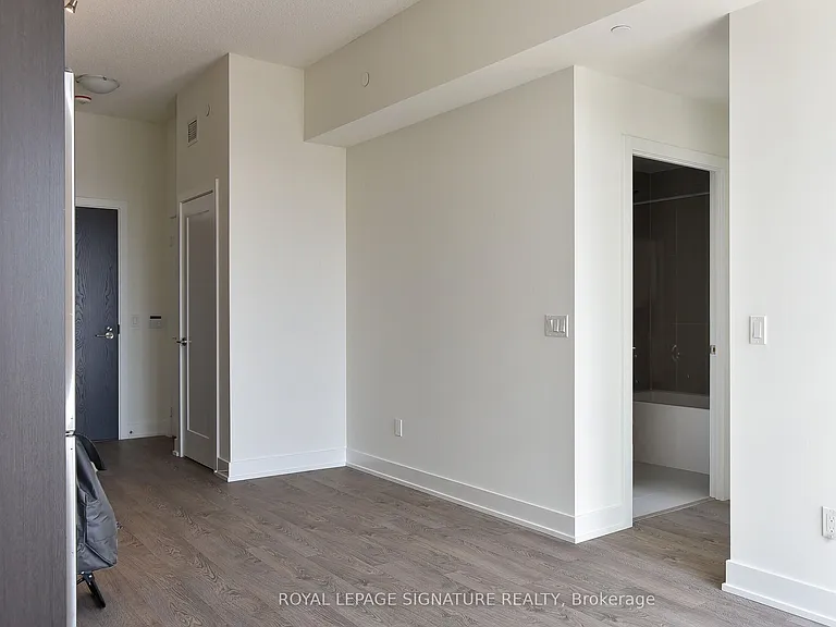 7 Mabelle Ave #3710 — Photo 11