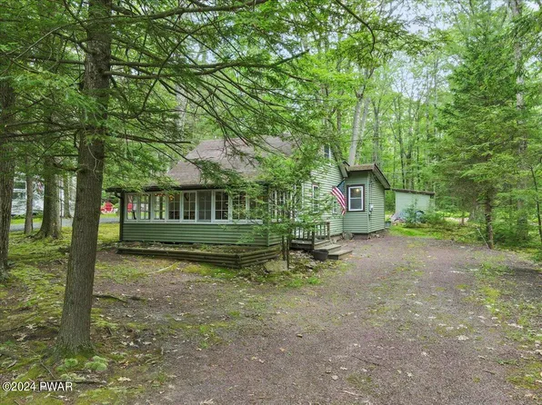 950 Highway 390, Greentown, PA 18426