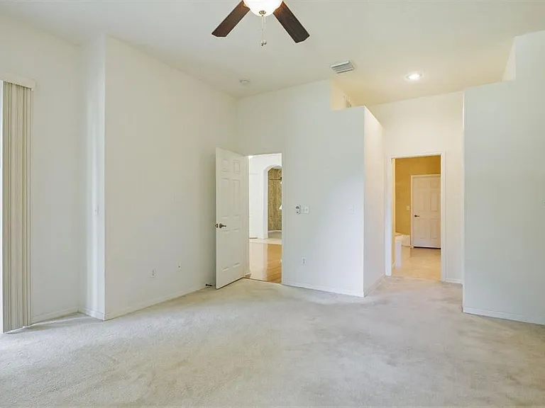 1405 Ridge Ter — Photo 15