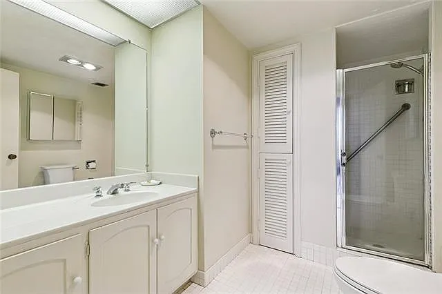 2100 Saint Charles Ave #5M — Photo 15