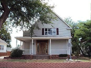 1st image of 614 W Oklahoma Ave