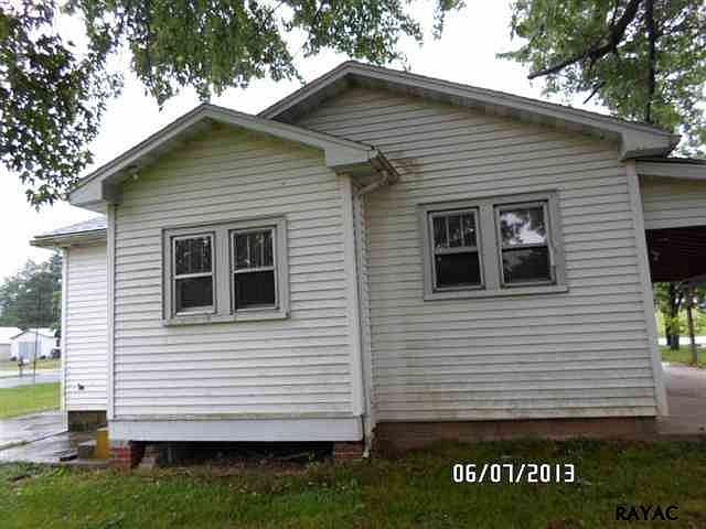 2nd image of 2350 Table Rock Rd