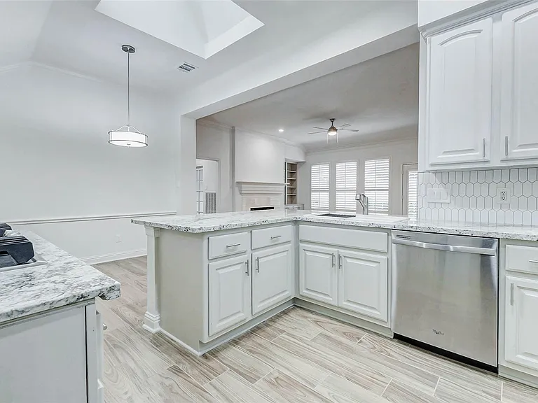 1918 Supplejack Ct — Photo 12