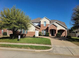 8107 Summerleaf Dr, Arlington, TX 76001