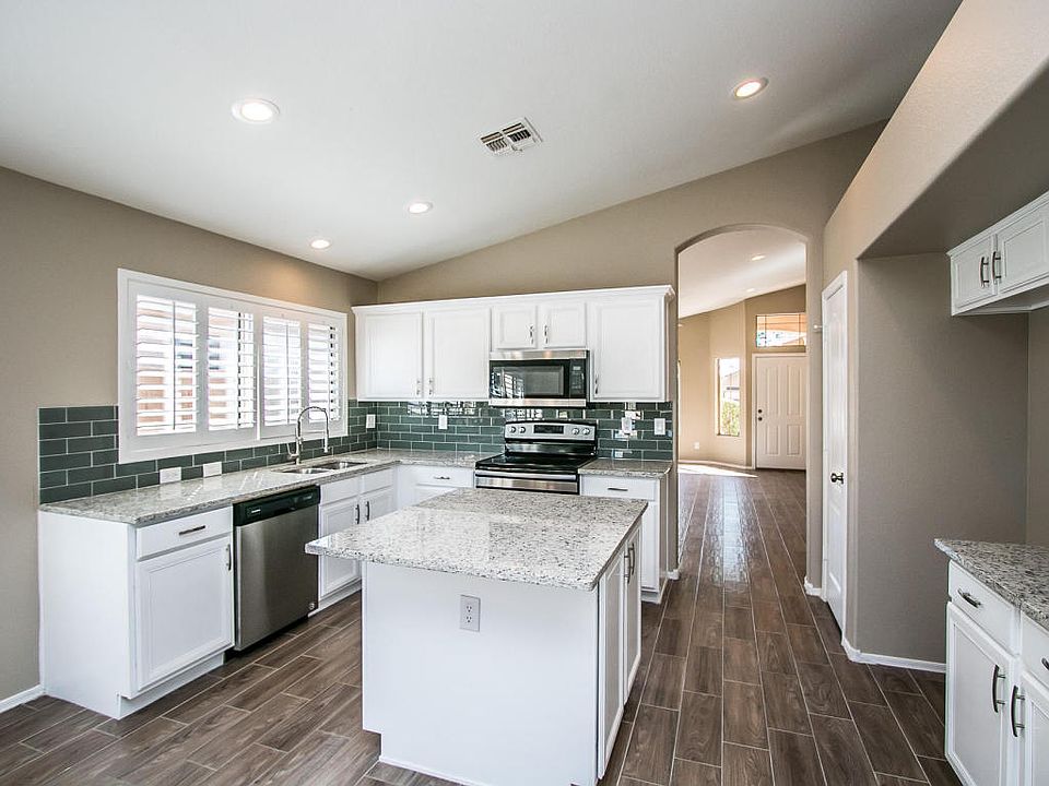 1st image of 26260 N 43rd Pl