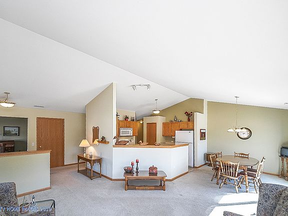 3rd image of 18605 Villa Ct #15