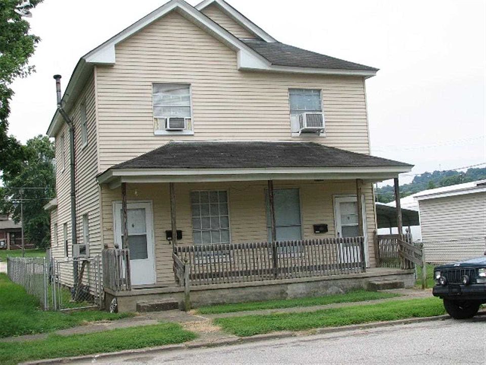 1st image of 1635 & 37 Charleston Ave