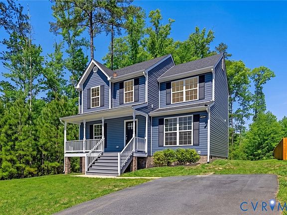 3rd image of 14225 Laketree Dr