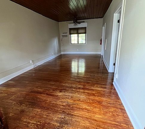 3rd image of 2525 Granada Ave #0