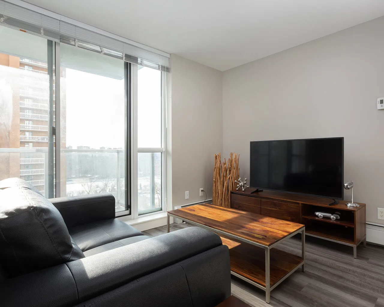 1 bed, 450 sqft, $3,600 — Photo 1