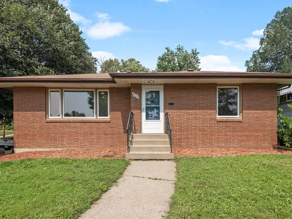 625 36 1/2 Ave NE, Minneapolis, MN 55418