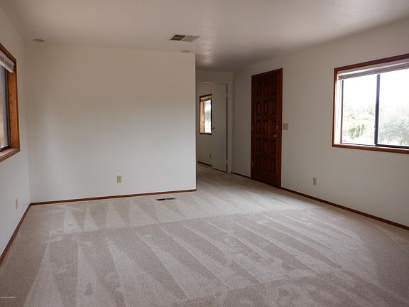 4th image of 2650 S Karlson Dr